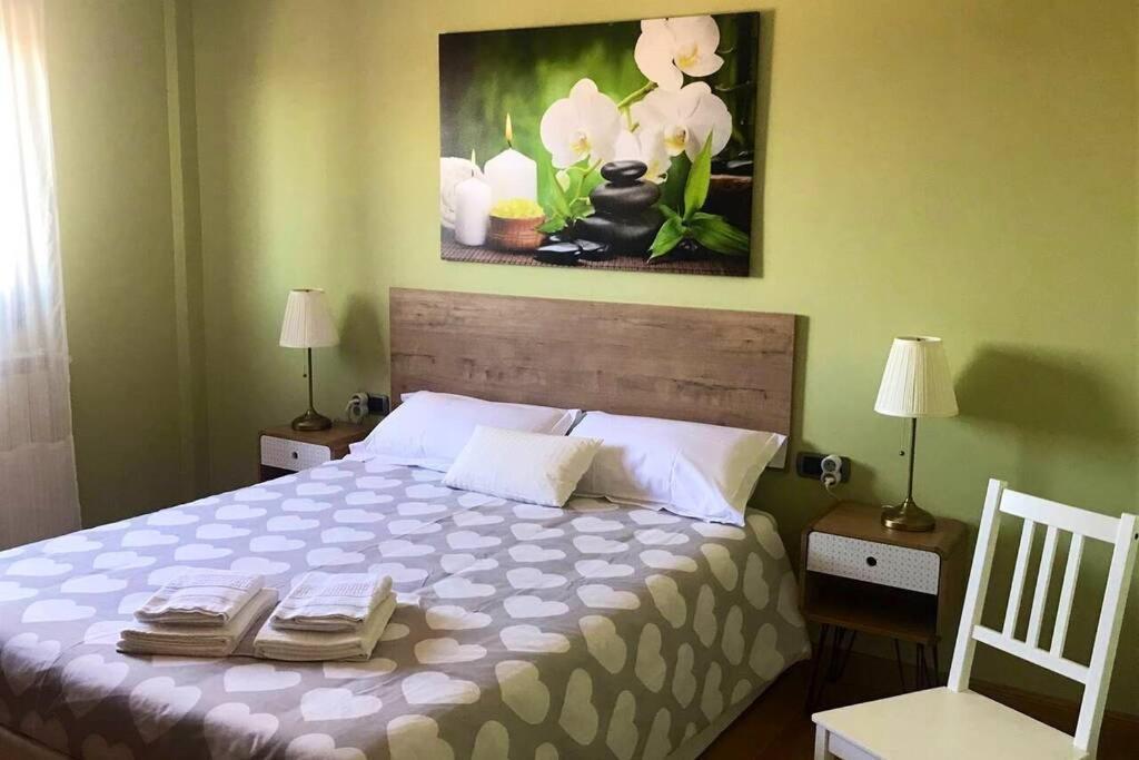 Alojamiento Urabain Apartment Allo Bagian luar foto